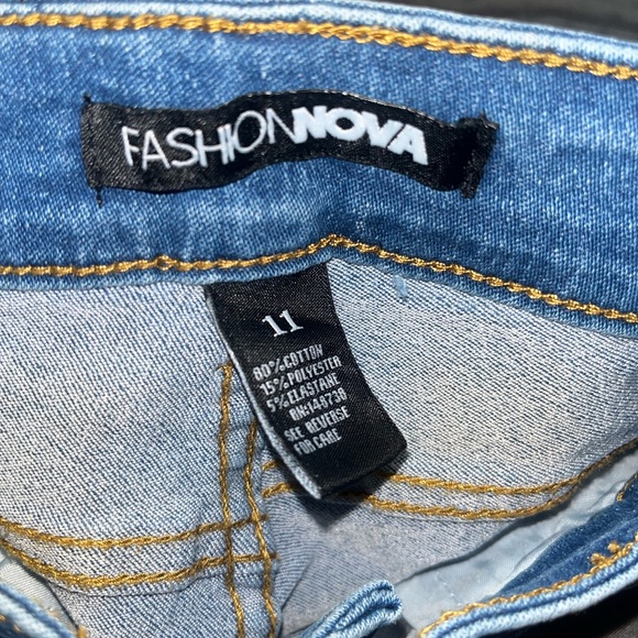 Fashion Nova Jeans - Picture 4 of 5